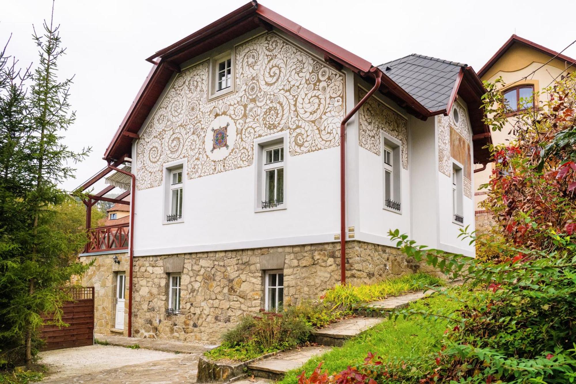 לוהקוביק Villa Emausy מראה חיצוני תמונה